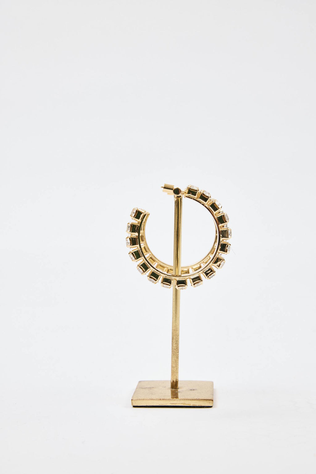 Medium Classic Round Gold Hoops 2