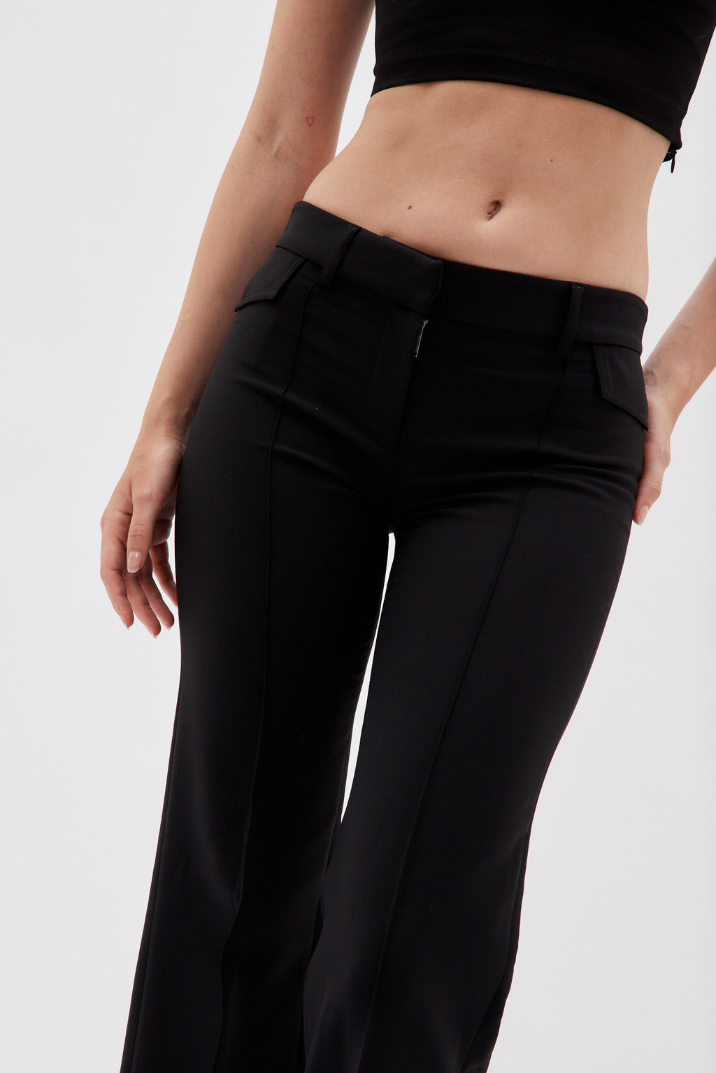 DION LEE Low Rise Pocket Trouser in Black | The New Trend