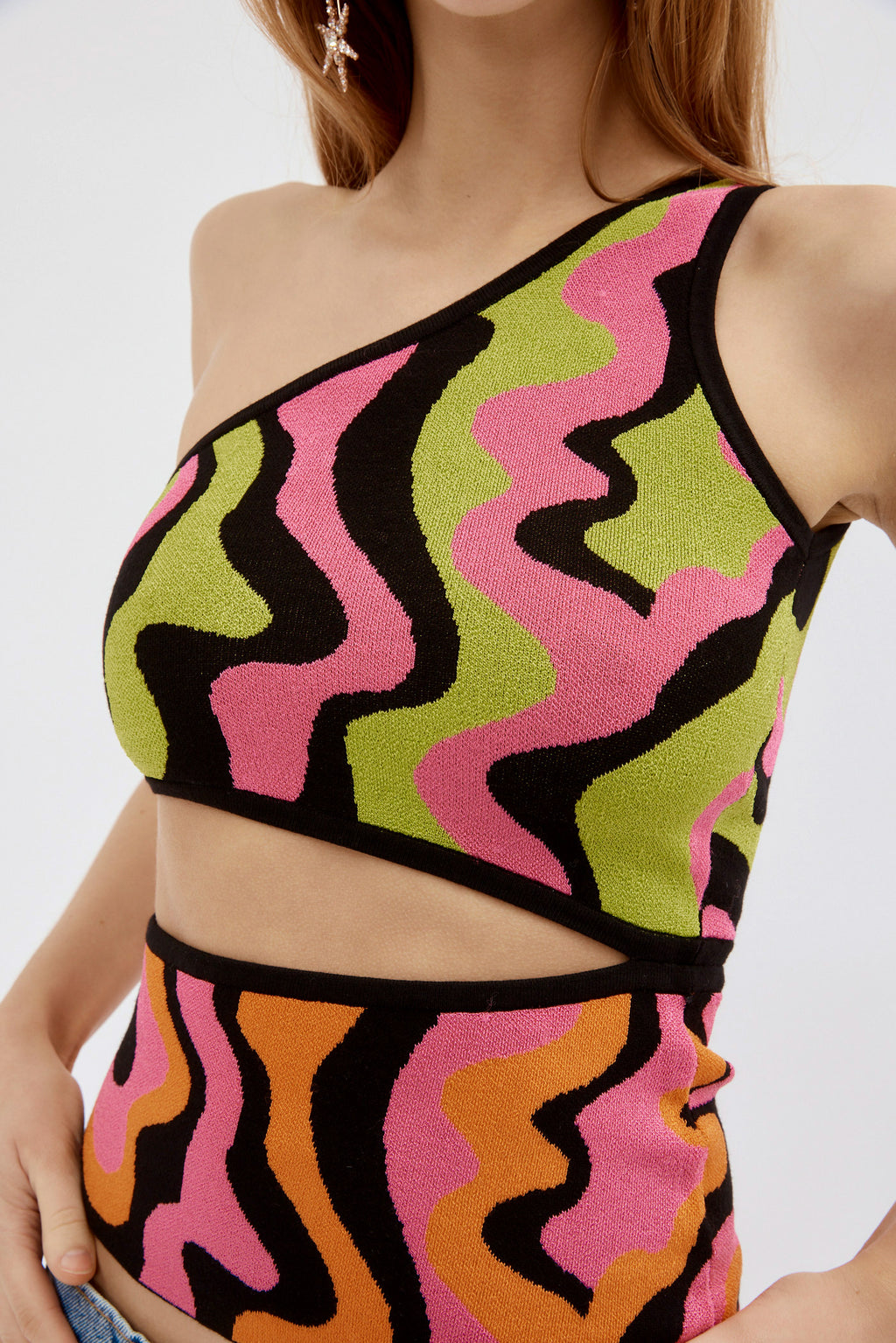 Cher Rainbow Cut Out Top - Désordre Boutique