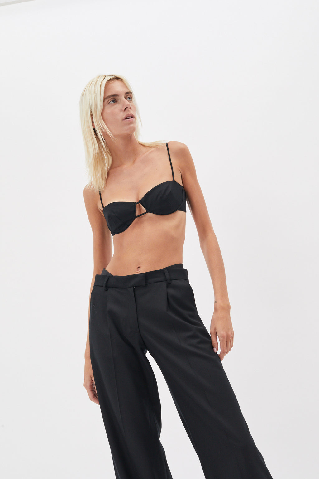 Conso Black Bra Top - Désordre Boutique