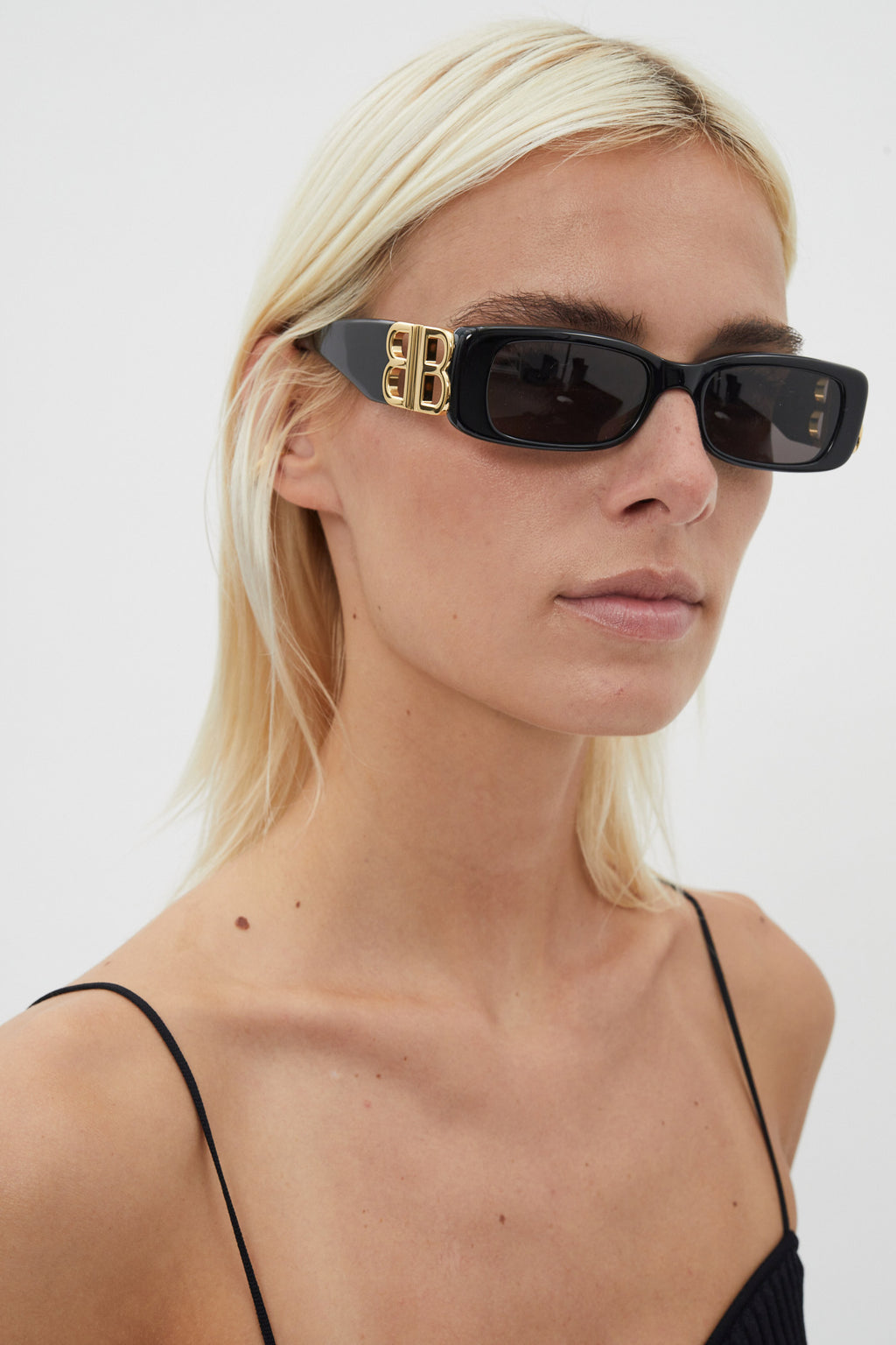 Narrow Rectangle Black Sunglasses - Désordre Boutique